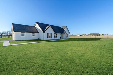 105 Hawk Ridge, Decatur, TX 76234 - photo 5