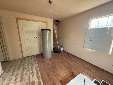 114 Nicholson St, Sulphur Springs, TX 75482 - photo 2