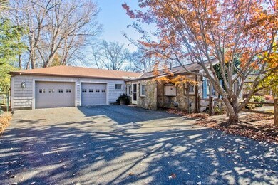 81 Woodbridge St, South Hadley, MA 01075 - photo 4