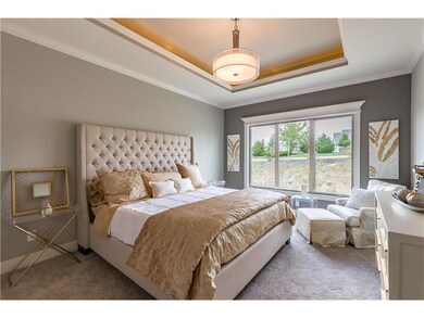 9813 Garden St, Lenexa, KS 66227 - photo 4