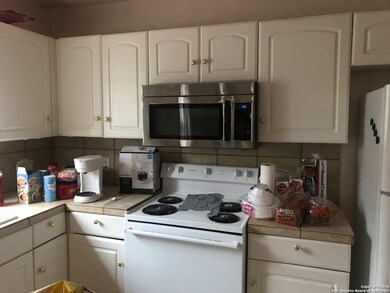 22203 Cielo Vista unit 3, San Antonio, TX 78255 - photo 4