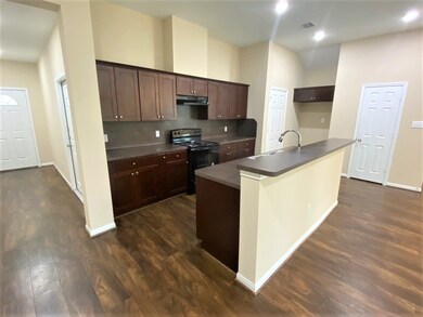 7637 Tully St, Houston, TX 77016 - photo 3
