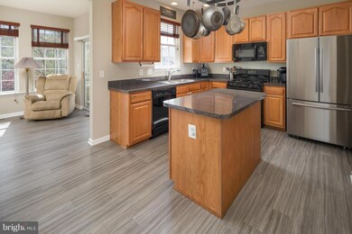 8723 Phipps Farm Way, Manassas, VA 20109 - photo 7