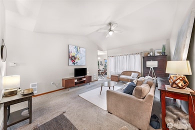 1305 Boon St unit 209, Sumas, WA 98295 - photo 4