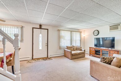 29 Birch St, Carteret, NJ 07008 - photo 5