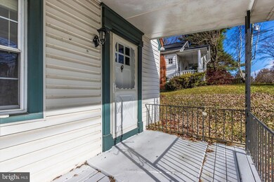 13735 Darnestown Rd, Gaithersburg, MD 20878 - photo 5