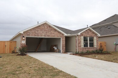 1171 Filly Creek Dr, Alvin, TX 77511 - photo 6