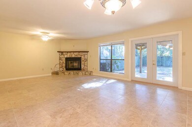 Fire place / Living Room