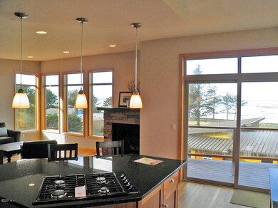 Eat & Entertain with Ocean Views