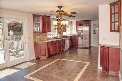 9 Mills Dr, Johnston, RI 02919 - photo 7