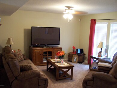 4475 Fay Blvd 001
