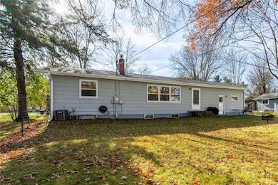 1516 Wilcox St, Menomonie, WI 54751 - photo 6