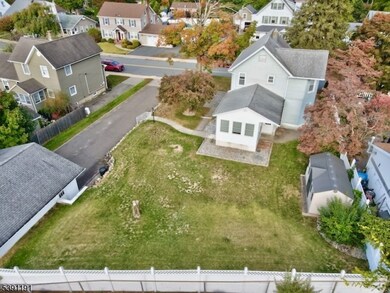 114 Bartholdi Ave, Butler, NJ 07405 - photo 3