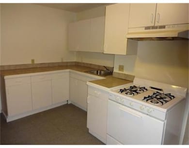 177 W 7th St unit 3, Boston, MA 02127 - photo 2