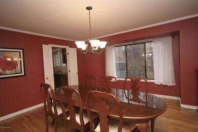 38 Hedge Brook Ln, Stamford, CT 06903 - photo 5