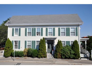 537 Islington St unit 3, Portsmouth, NH 03801 - photo 2