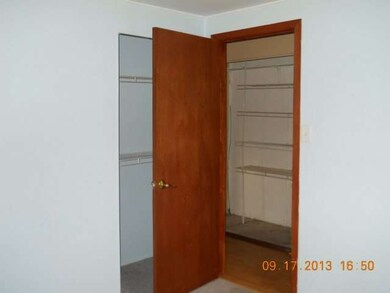 612 Santa fe Ave, Carpentersville, IL 60110 - photo 7