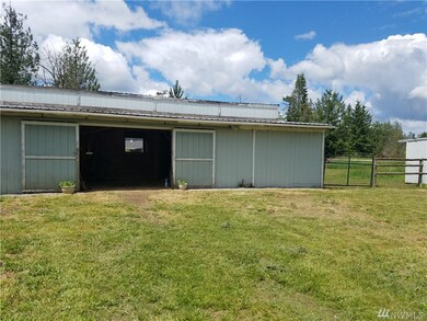 15607 Happy Ln SE unit D, Yelm, WA 98597 - photo 7