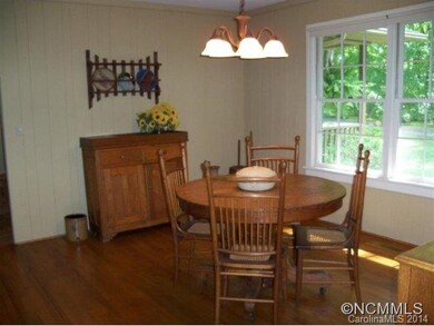 Dining Room w/hardwood floors