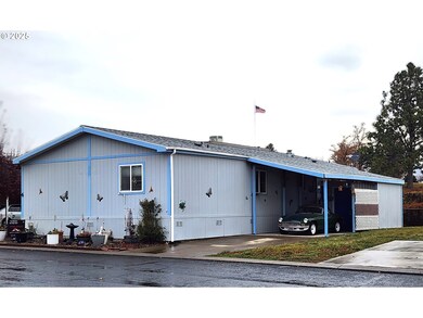 313 12th St unit 4, La Grande, OR 97850 - photo 2