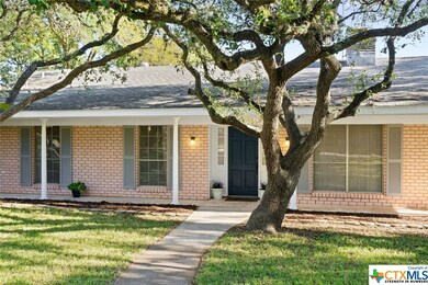 611 Dale St, San Marcos, TX 78666 - photo 2