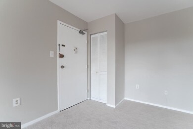 202 Park Terrace Ct SE unit 22, Vienna, VA 22180 - photo 6