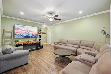 9917 Oakwood Dr, Dallas, TX 75217 - photo 4