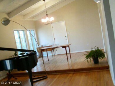 6371 Dockser Terrace, Falls Church, VA 22041 - photo 4