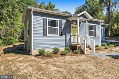 12700 Duckettown Rd, Laurel, MD 20708 - photo 2