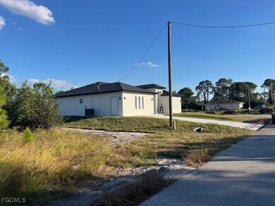 711 Da Vinci Ave S, Lehigh Acres, FL 33974 - photo 5
