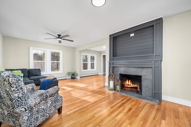 574 Butternut St, Middletown, CT 06457 - photo 6