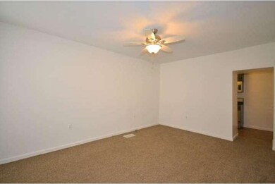 353 E Hector St, Conshohocken, PA 19428 - photo 2