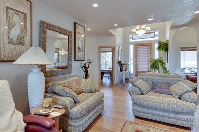 7-web-or-mls-3528 SW 35th Place-7