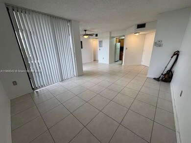 Verabella Falls unit 2, Miami, FL 33193 - photo 2