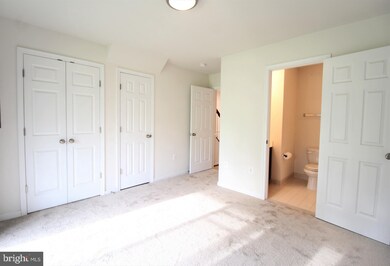 15609 John Diskin Cir, Woodbridge, VA 22191 - photo 5