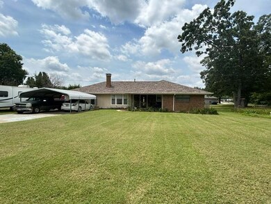 1046 Thatcher St, Denison, TX 75020 - photo 2