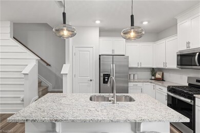 908 Plum Creek Place, Greensboro, NC 27405 - photo 6