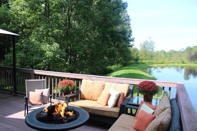 355 Sickler Pond Rd, Jermyn, PA 18433 - photo 2