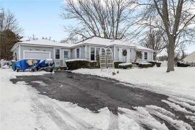 76 Commodore Ave, Warwick, RI 02888 - photo 2