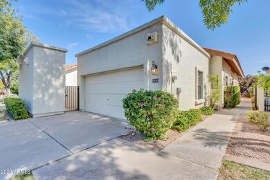 1839 E Sarah Ln-1