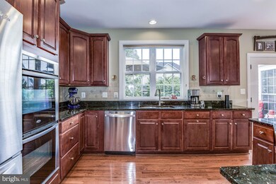 43046 Downfield St, Chantilly, VA 20152 - photo 4