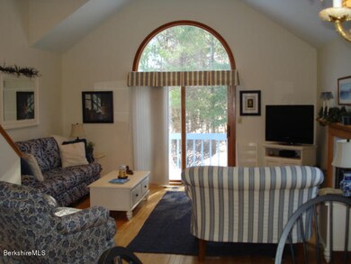 0 Pondview Dr unit H5, Pittsfield, MA 01201 - photo 4