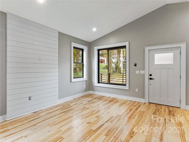 174 Brooklyn Rd, Asheville, NC 28803 - photo 7