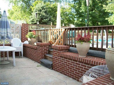 17 N 8th St, Bally, PA 19503 - photo 5