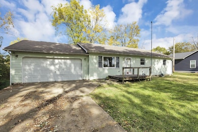 6004 Radekin Rd, Columbus, OH 43232 - photo 2