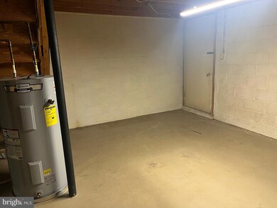 530 Burlington Ct, Edgewood, MD 21040 - photo 3