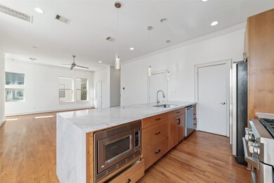 821 W 25th St unit A, Houston, TX 77008 - photo 2