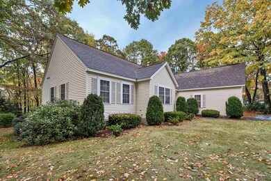 36 Virginia Ct, Hooksett, NH 03106 - photo 2
