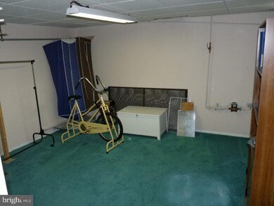 1747 W Chester Pike unit 30, Havertown, PA 19083 - photo 7