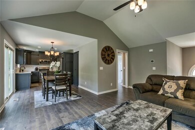 20162 W 220th Terrace, Spring Hill, KS 66083 - photo 6